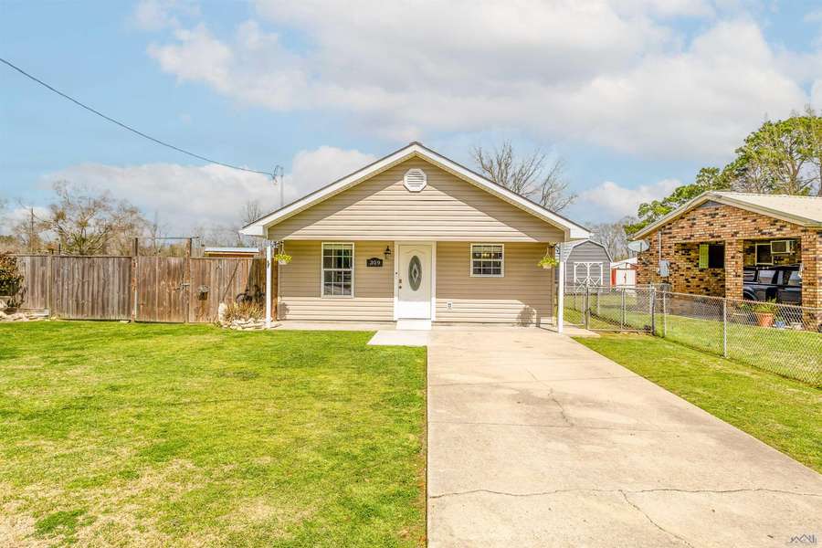 309 Patrick Dr, Schriever, LA 70395