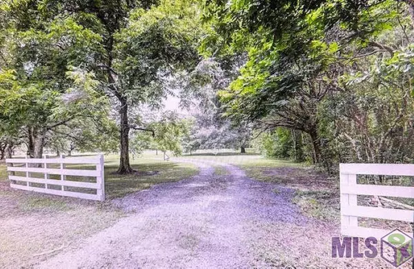 1196 Salt Mine Hwy, Breaux Bridge, LA 70517