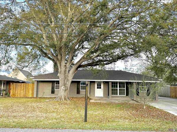 1418 S Shirley Ave,  Gonzales,  LA 70737