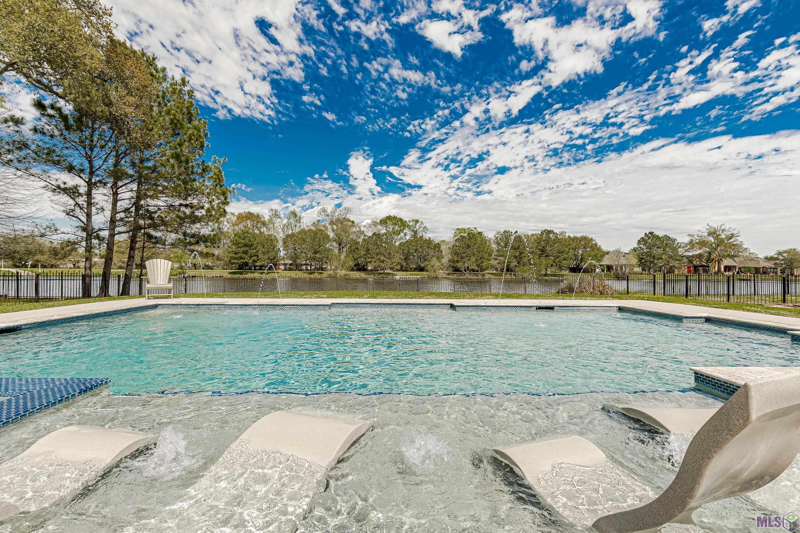 Prairieville, LA 70769,37170 Lakeshore Ave
