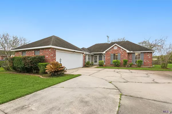 18014 Lake Iris Ave, Baton Rouge, LA 70817