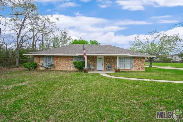 7651 Magnolia Beach Rd, Denham Springs, LA 70726