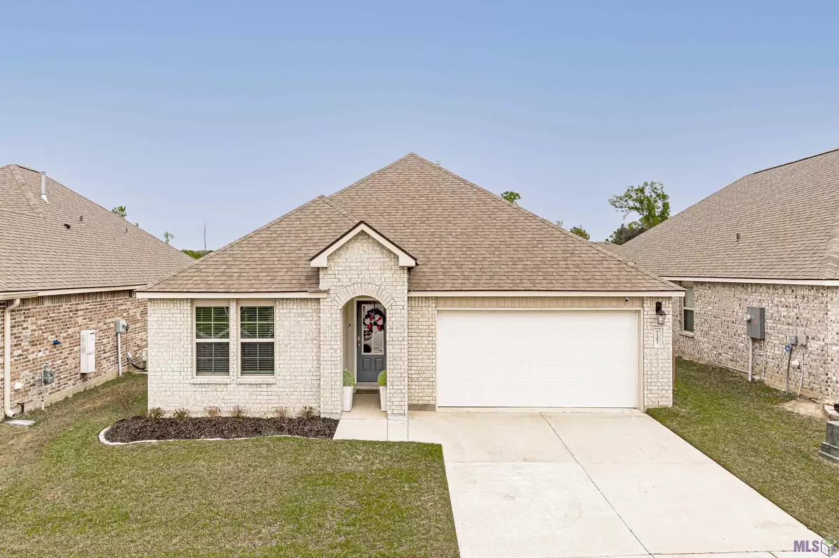 Zachary, LA 70791,727 Jacques Ln