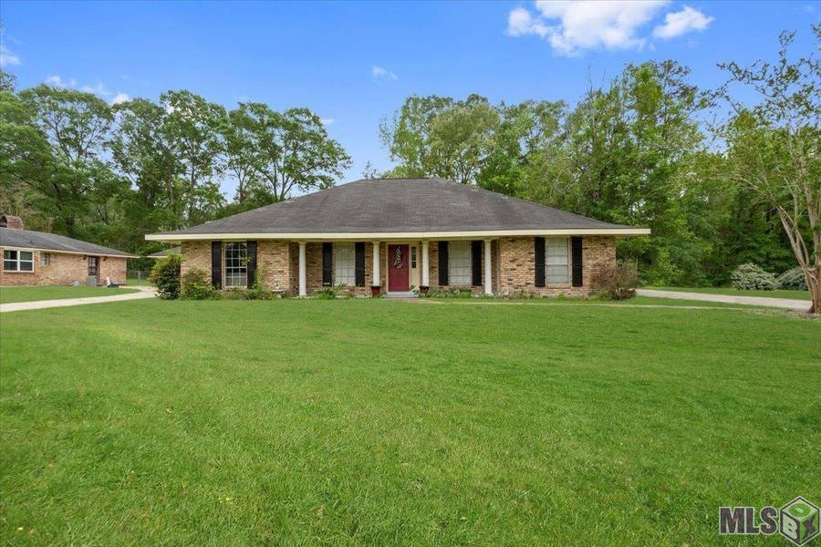16832 Teneiya Ave, Greenwell Springs, LA 70739