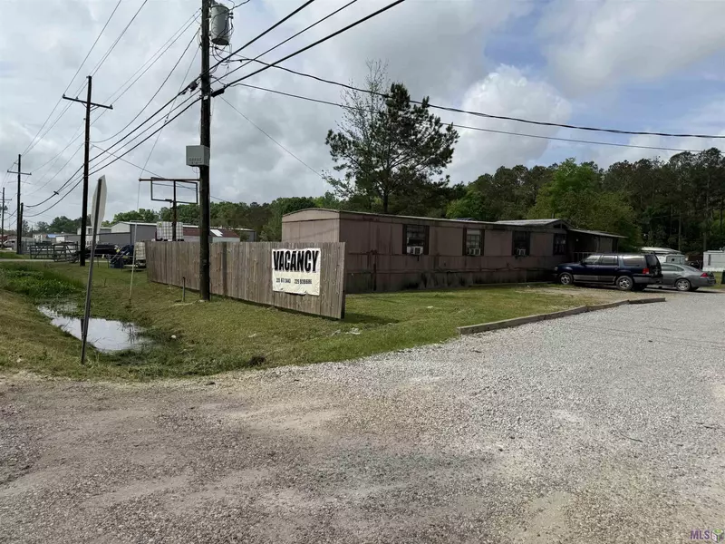 49123 S Hwy 51, Tickfaw, LA 70466