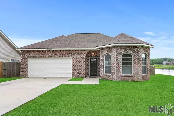 11163 N Bayou View Dr, Gonzales, LA 70737