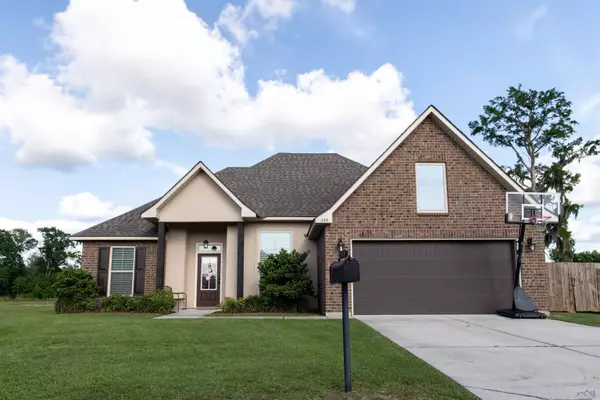 363 Highland Oaks Ave, Gray, LA 70359