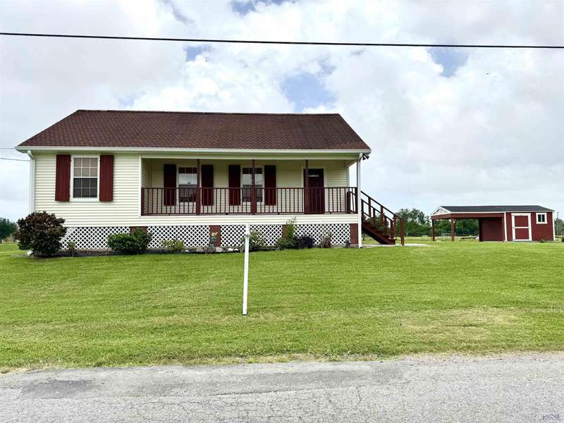 359 Green Acres St, Larose, LA 70373