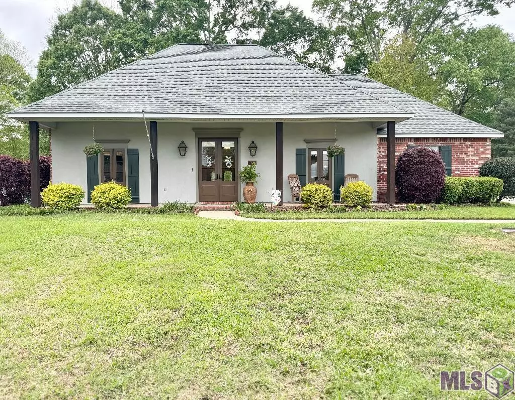 St Francisville, LA 70775,5614 Hilltop Cir