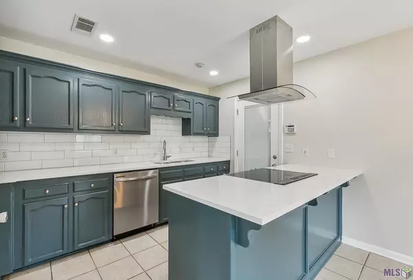 Walker, LA 70785,13955 J R Dr