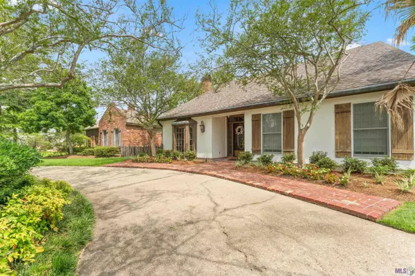 Baton Rouge, LA 70809,8753 W Fairway Dr