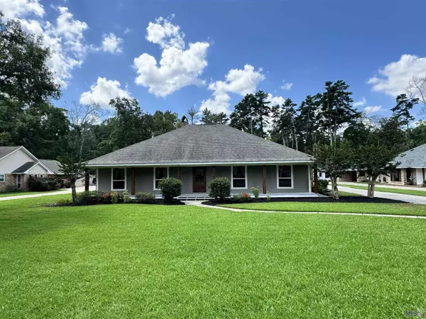 17048 S Bristle Cone Ct, Greenwell Springs, LA 70739