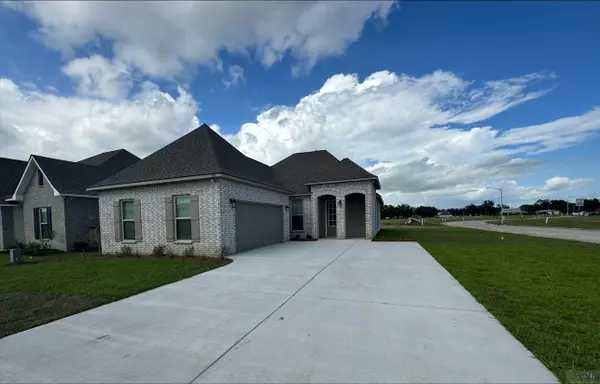 100 Oriole St, Houma, LA 70364