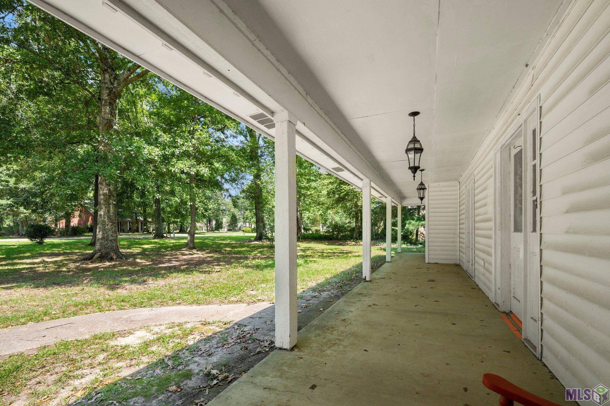 Baton Rouge, LA 70817,5921 Wildflower Rd