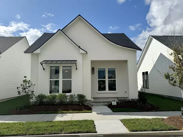 9976 Couret Dr, Baton Rouge, LA 70818