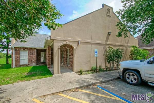 171 Del Orleans,  Denham Springs,  LA 70726