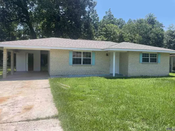 2414 Tamarak Dr,  Baker,  LA 70714
