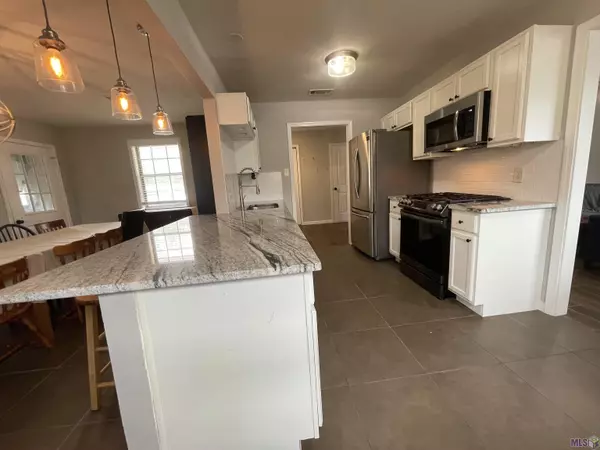 Greenwell Springs, LA 70739,14291 Richardson Dr