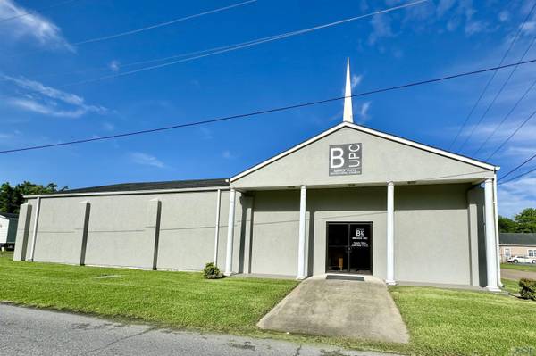 3067 Sixth St, Berwick, LA 70342