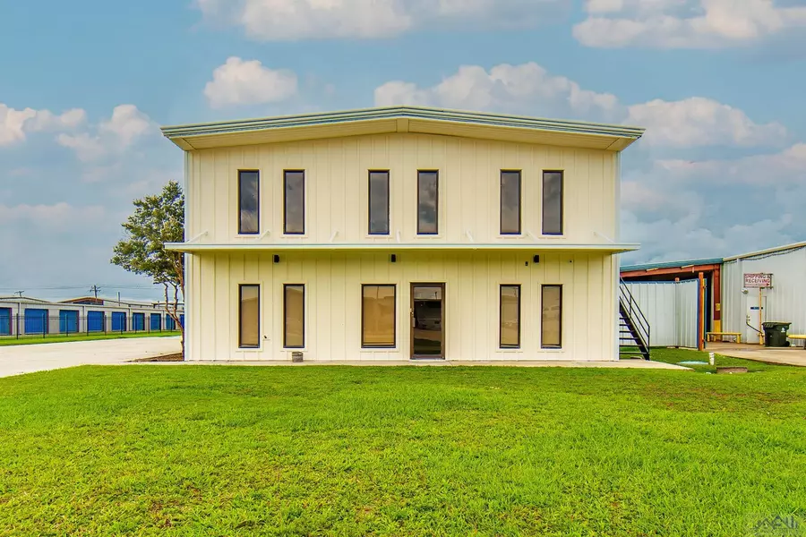 204 Venture Boulevard, Houma, LA 70360