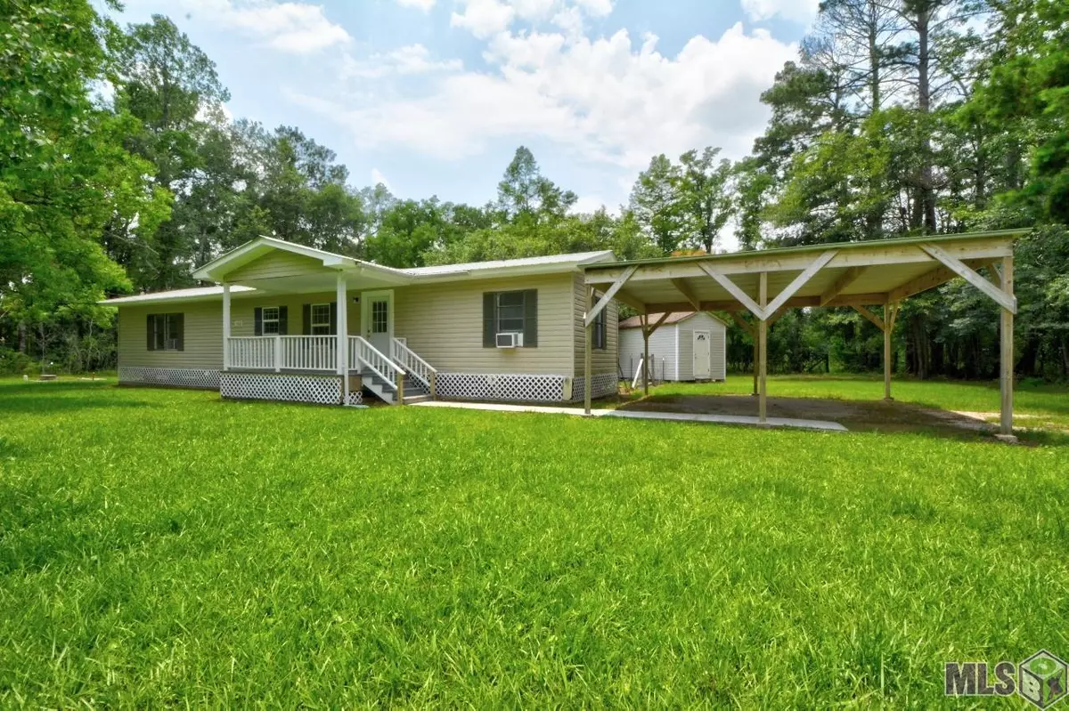 Holden, LA 70744,33075 John Barber Rd