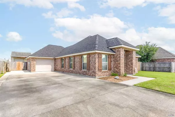 Thibodaux, LA 70301,163 Harvest Court