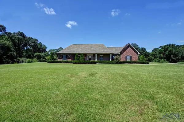 3155 Highway 308, Napoleonville, LA 70301