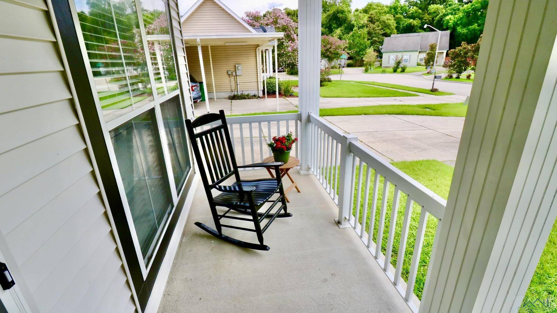 Marrero, LA 70072,2732 Village Ct