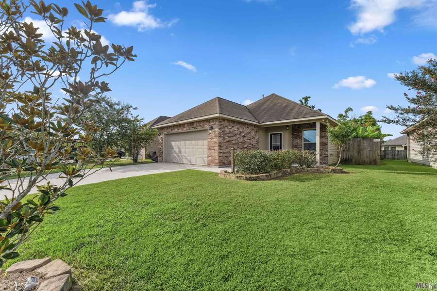 42309 Cedarstone Ave, Prairieville, LA 70769