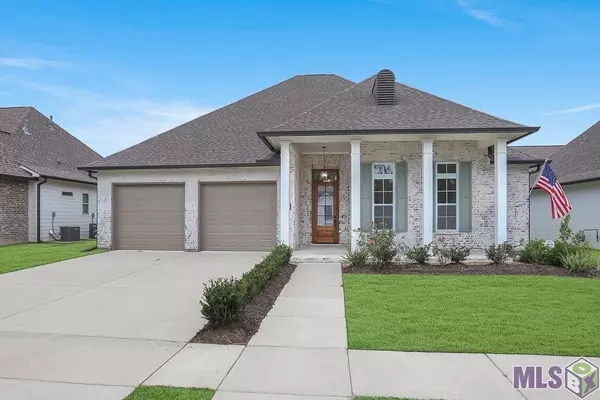 17447 Lions Ear Ln, Prairieville, LA 70769