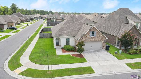 915 Shadow Bluff Dr, Baton Rouge, LA 70820