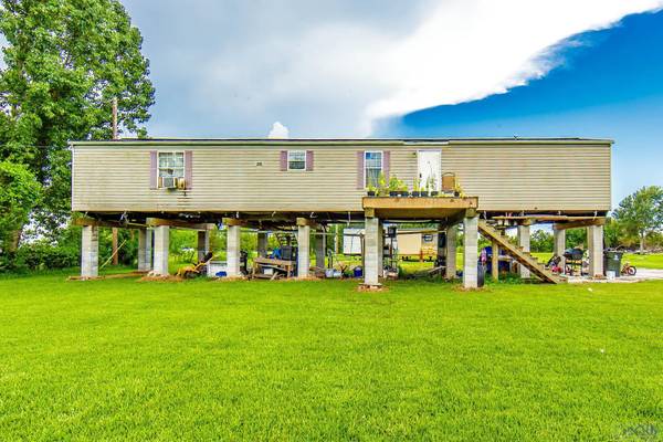 500 Aragon Road, Montegut, LA 70377