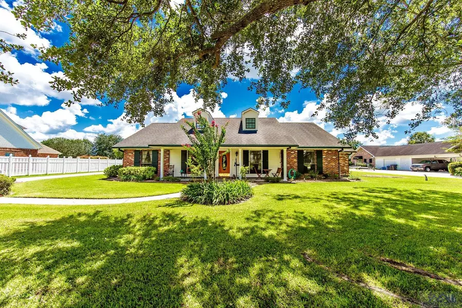 13 Richland Row, Houma, LA 70360