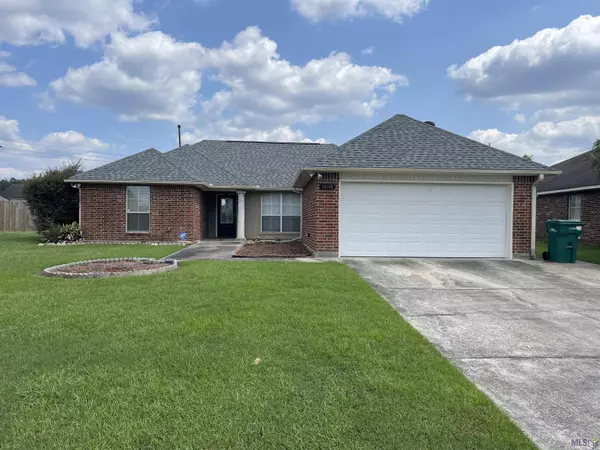 23898 Rosemont Ave, Denham Springs, LA 70726