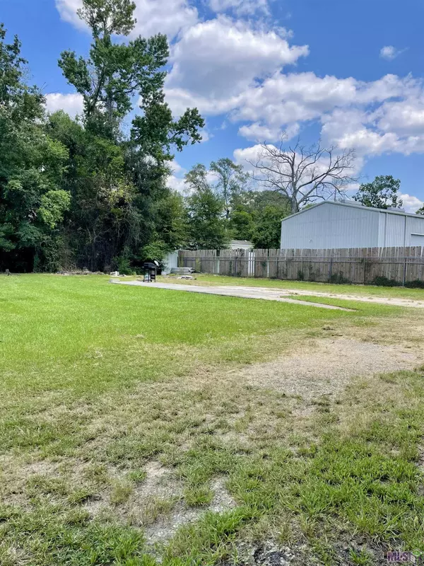 31050 Brownbud St, Denham Springs, LA 70726