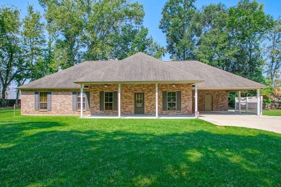 29801 Park St, Walker, LA 70785