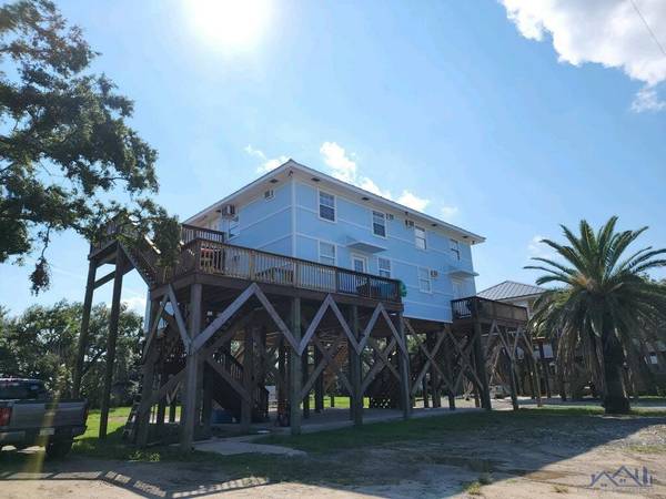 151 Santiny Lane, Grand Isle, LA 70358