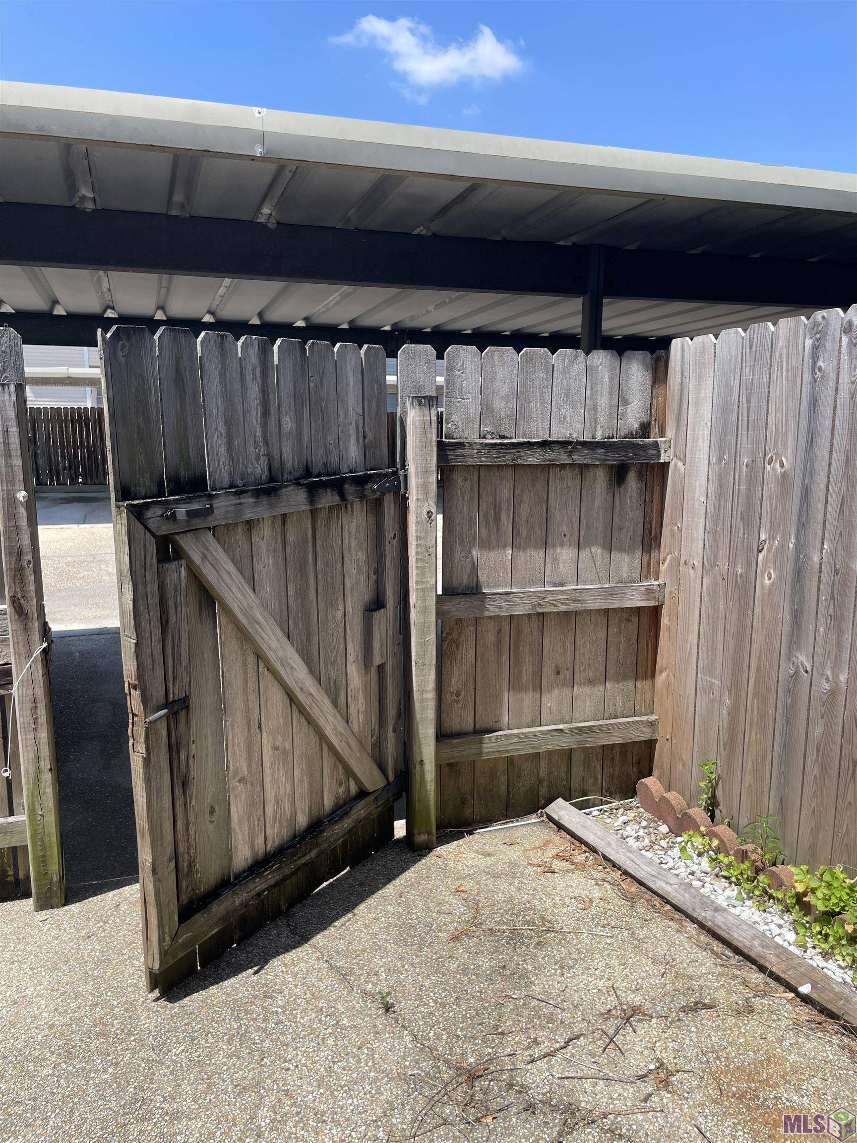 Baton Rouge, LA 70816,1757 Boulevard De Province