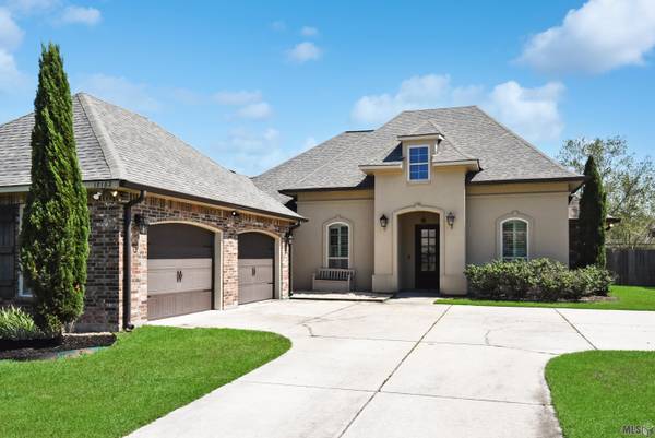 18182 Old Trail Dr,  Prairieville,  LA 70769