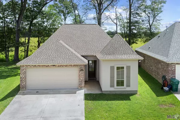 13124 Cedar Pointe Dr, St Francisville, LA 70775