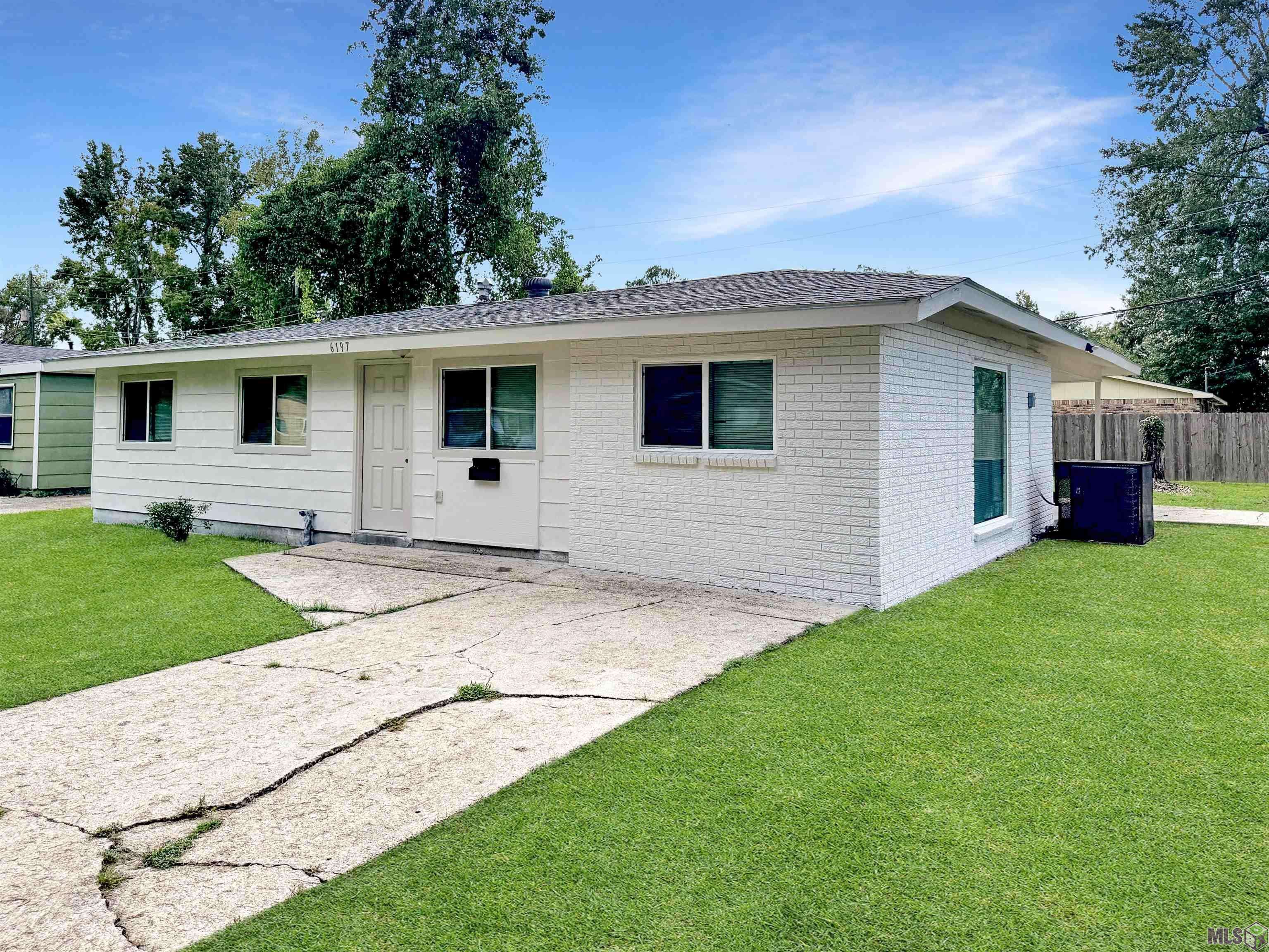 Baton Rouge, LA 70812,6197 Flag St