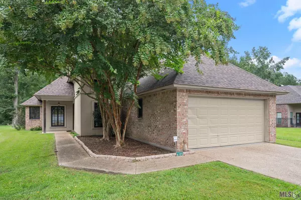 6105 Beechgrove Ln, St Francisville, LA 70775