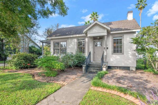 960 Camelia Ave, Baton Rouge, LA 70806