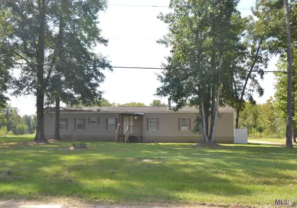 8083 Carver Rd, St Francisville, LA 70775