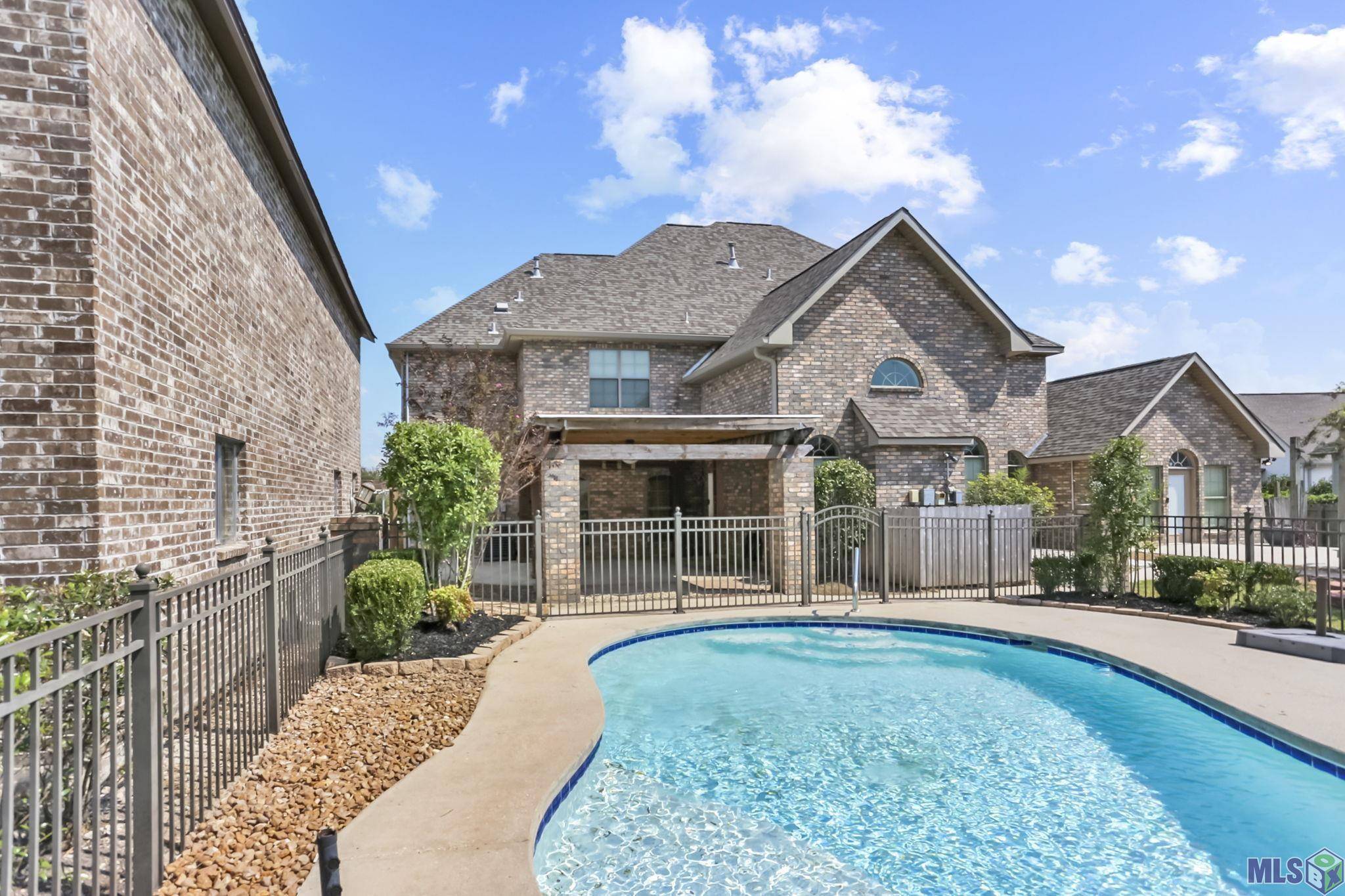 7473 Lillie Valley Dr, Gonzales, LA 70737
