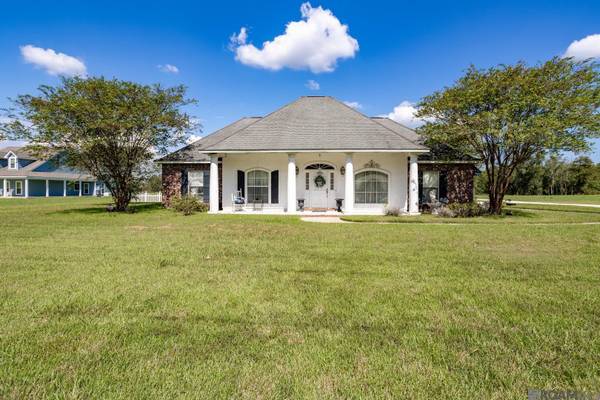 11546 Rosedale Rd, Port Allen, LA 70767