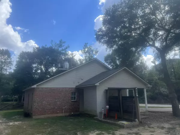 Clinton, LA 70722,12760 Maple St