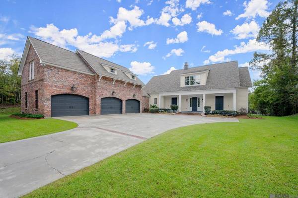 21839 Waterfront East Dr, Maurepas, LA 70449