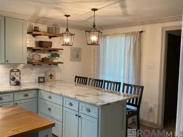 6037 Donnybrook Ave, Greenwell Springs, LA 70739