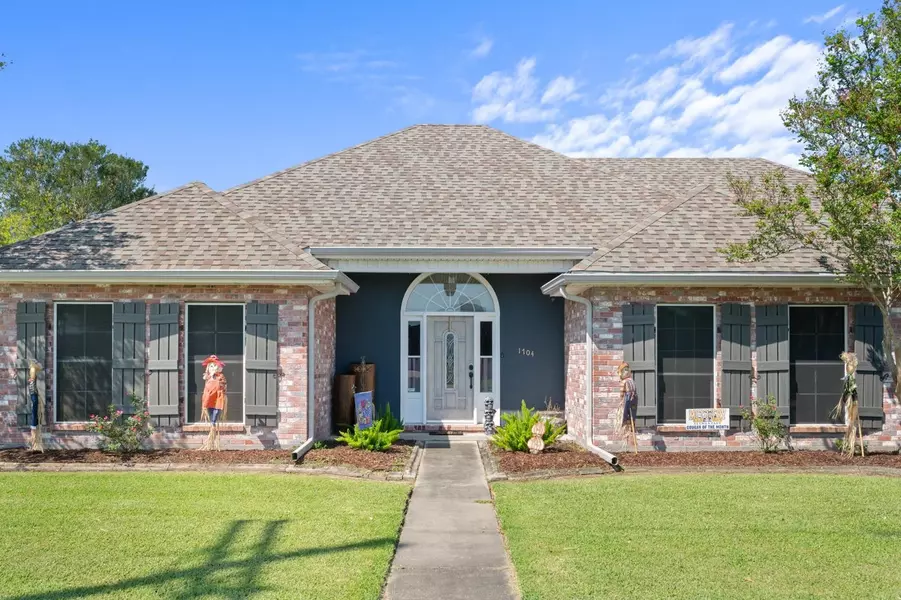 1704 Polk St, Houma, LA 70360